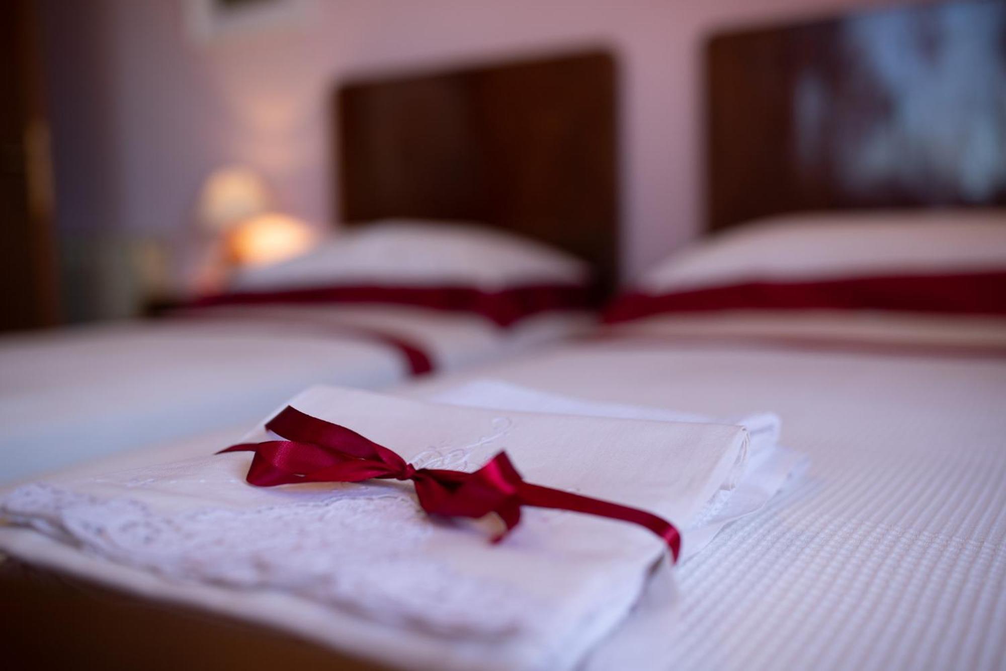 Agriturismo Isola Dei Calanchi - Guest House Атри Екстериор снимка